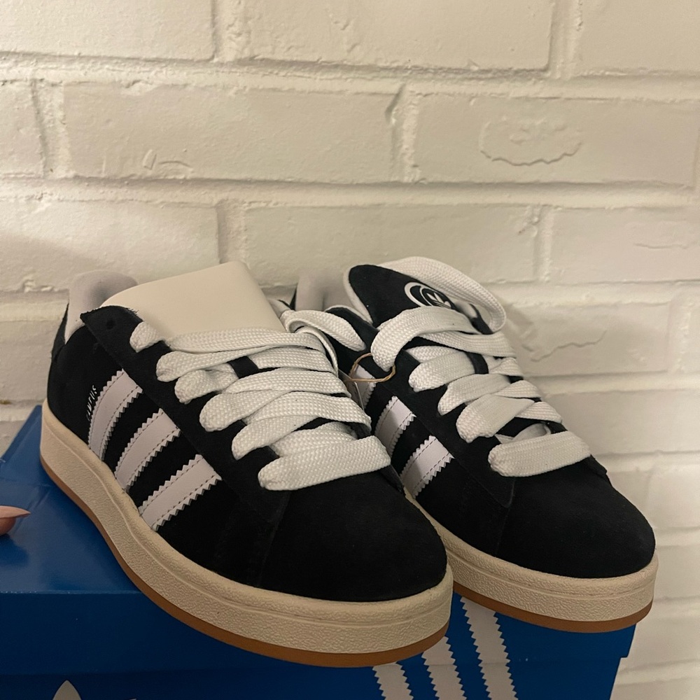 Black and white Adidas campus 00s